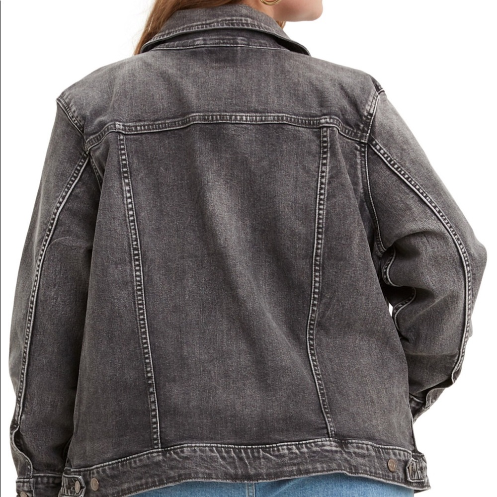 Levi’s Plus Size Boyfriend Trucker Jacket. NEW - Picture 2 of 3